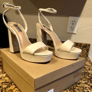 Lessa Bone Patent Heels by Steve Madden - 8.5